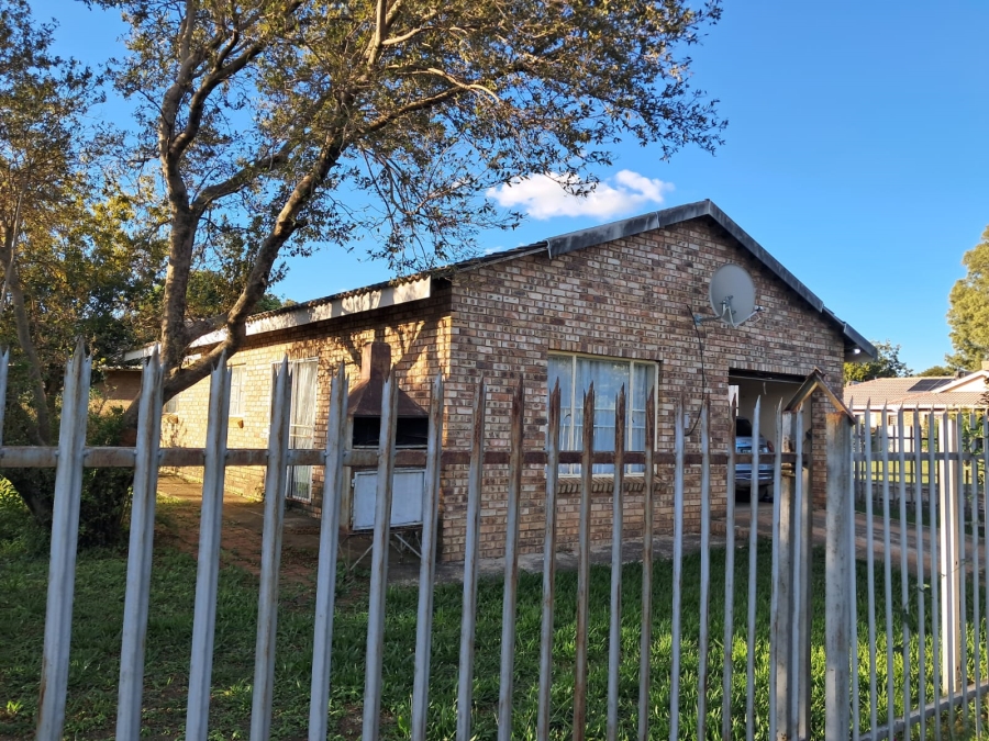 5 Bedroom Property for Sale in Ventersdorp North West